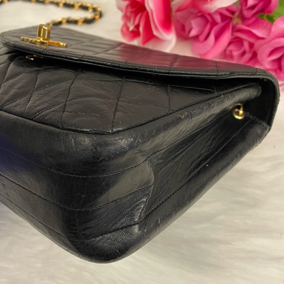 Vintage Chanel Round Half Moon Flap - Picture 12 of 13